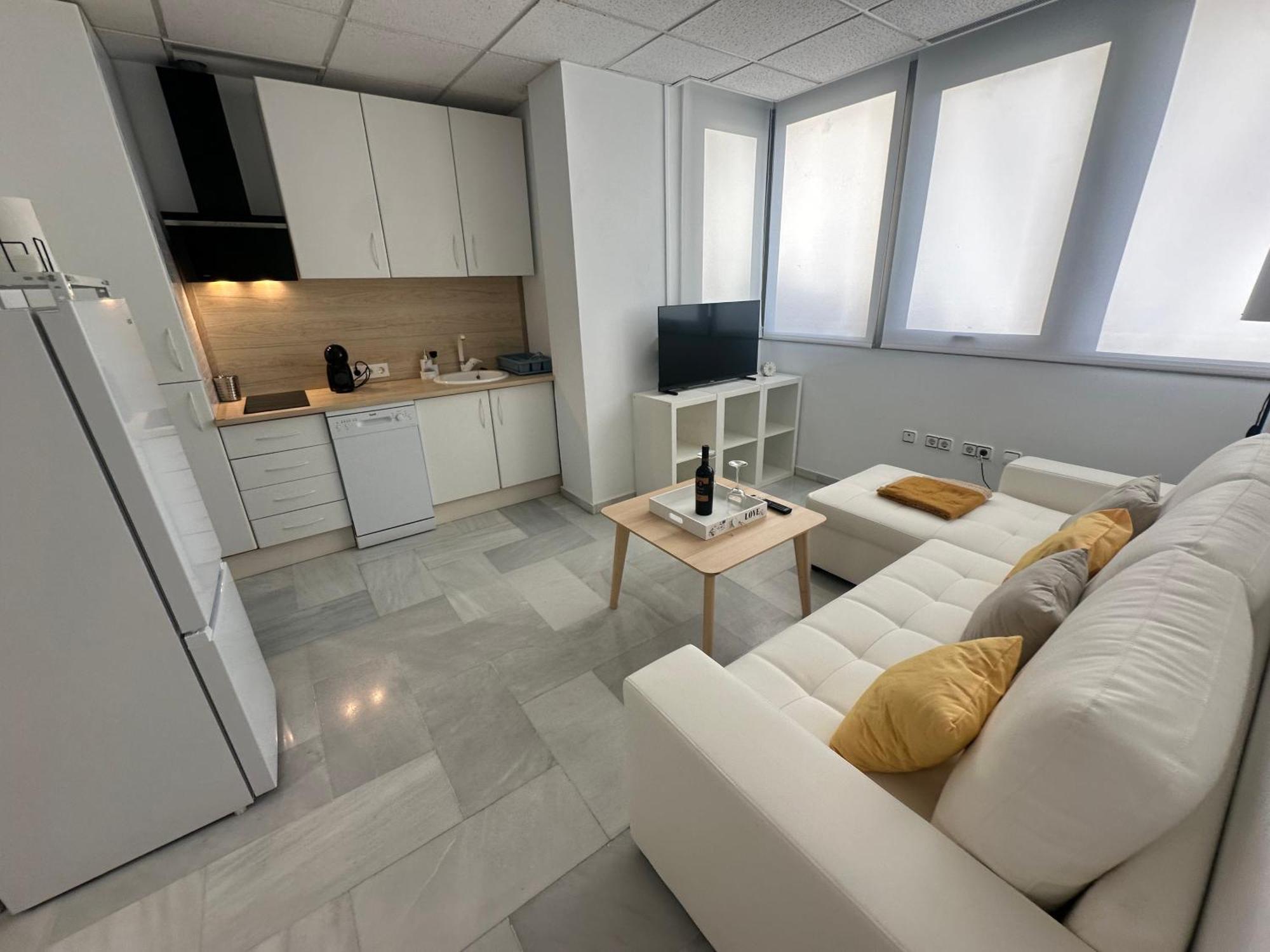 Moderno Soho - Nuevo! En El Centro Y Cerca De La Playa!