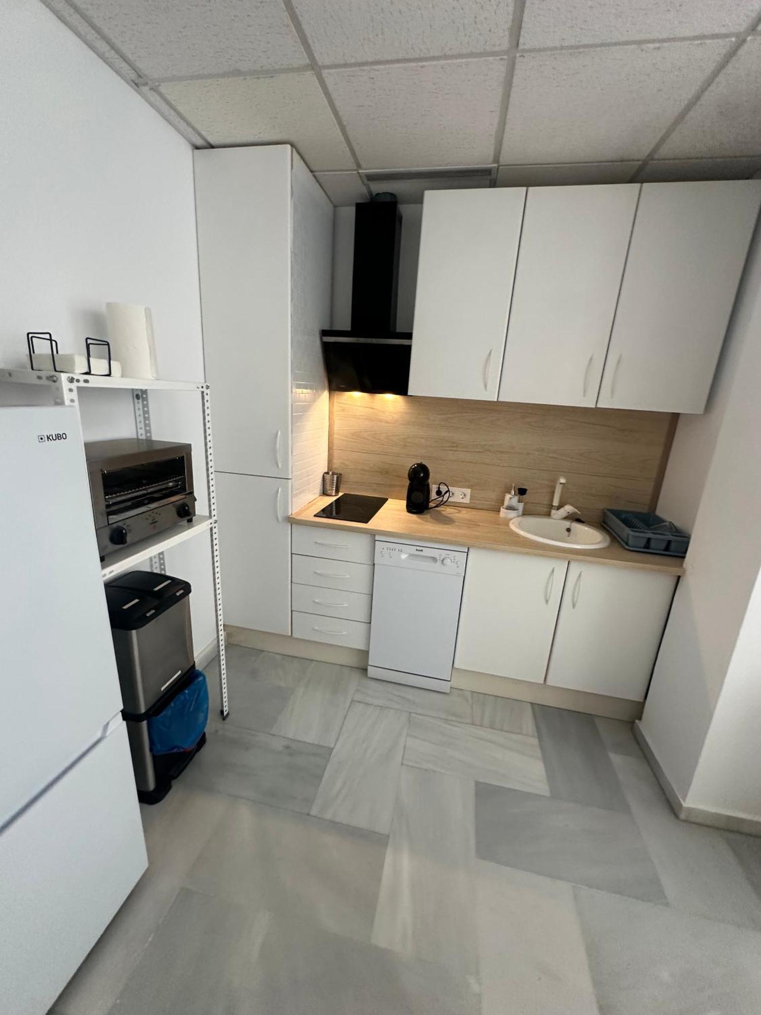 Moderno Soho - Nuevo! En El Centro Y Cerca De La Playa!