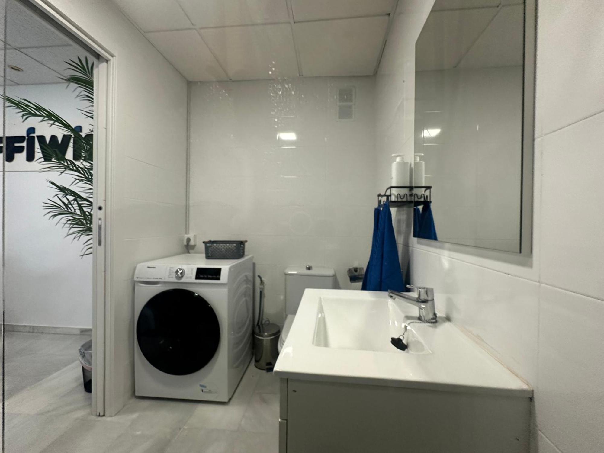 Moderno Soho - Nuevo! En El Centro Y Cerca De La Playa!
