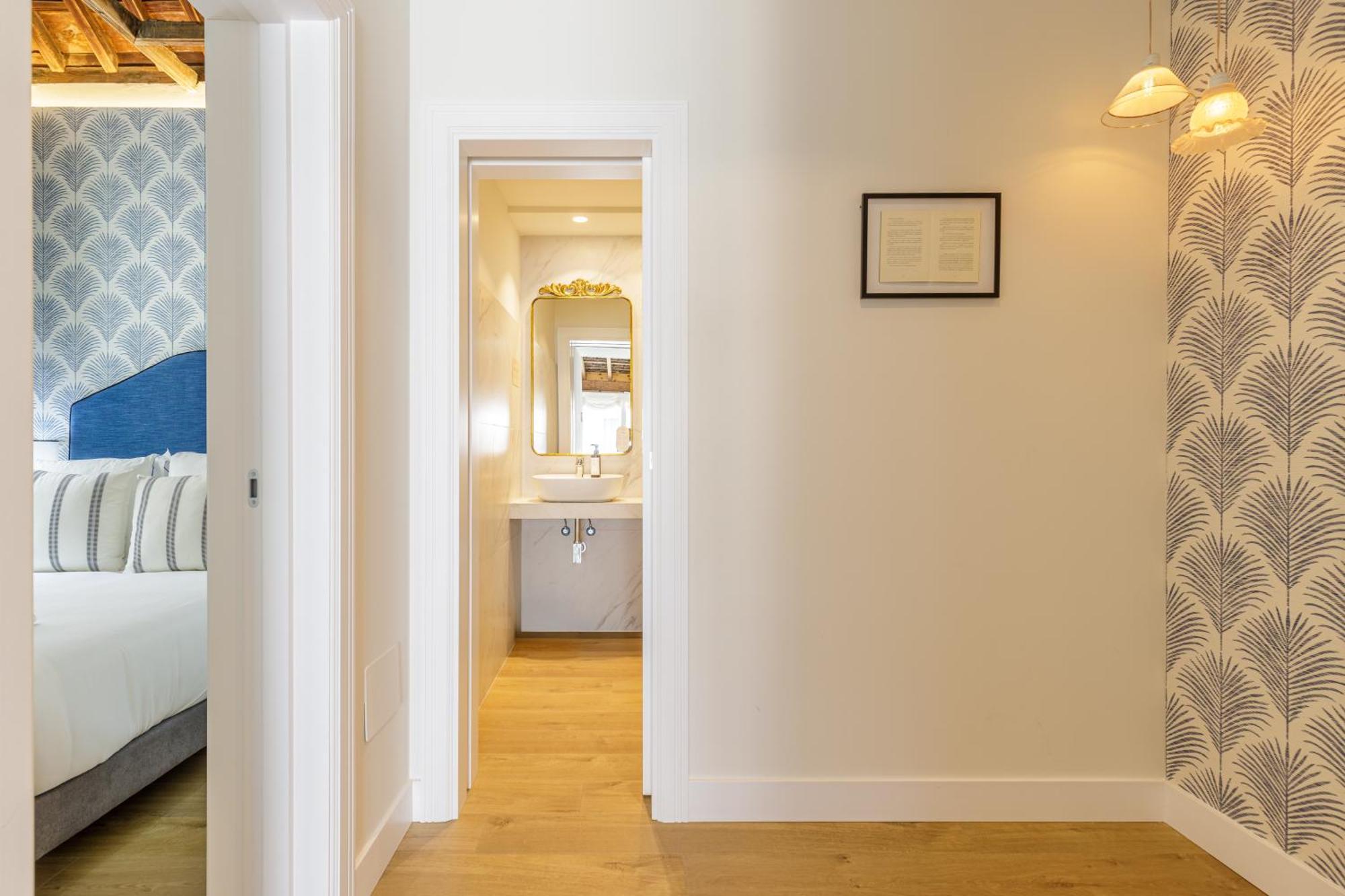 Apartment Palacio Vegafuente By Caleta Homes