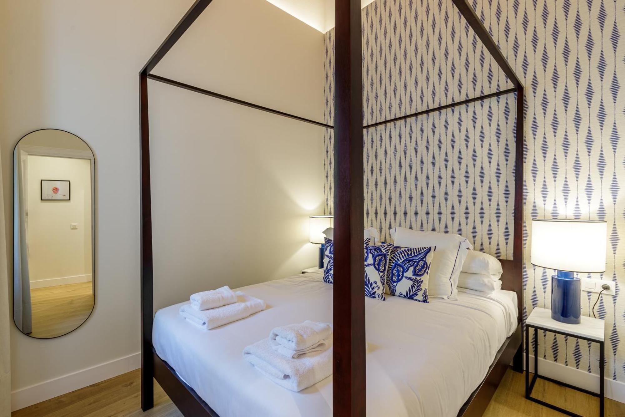 Palacio Vegafuente By Caleta Homes