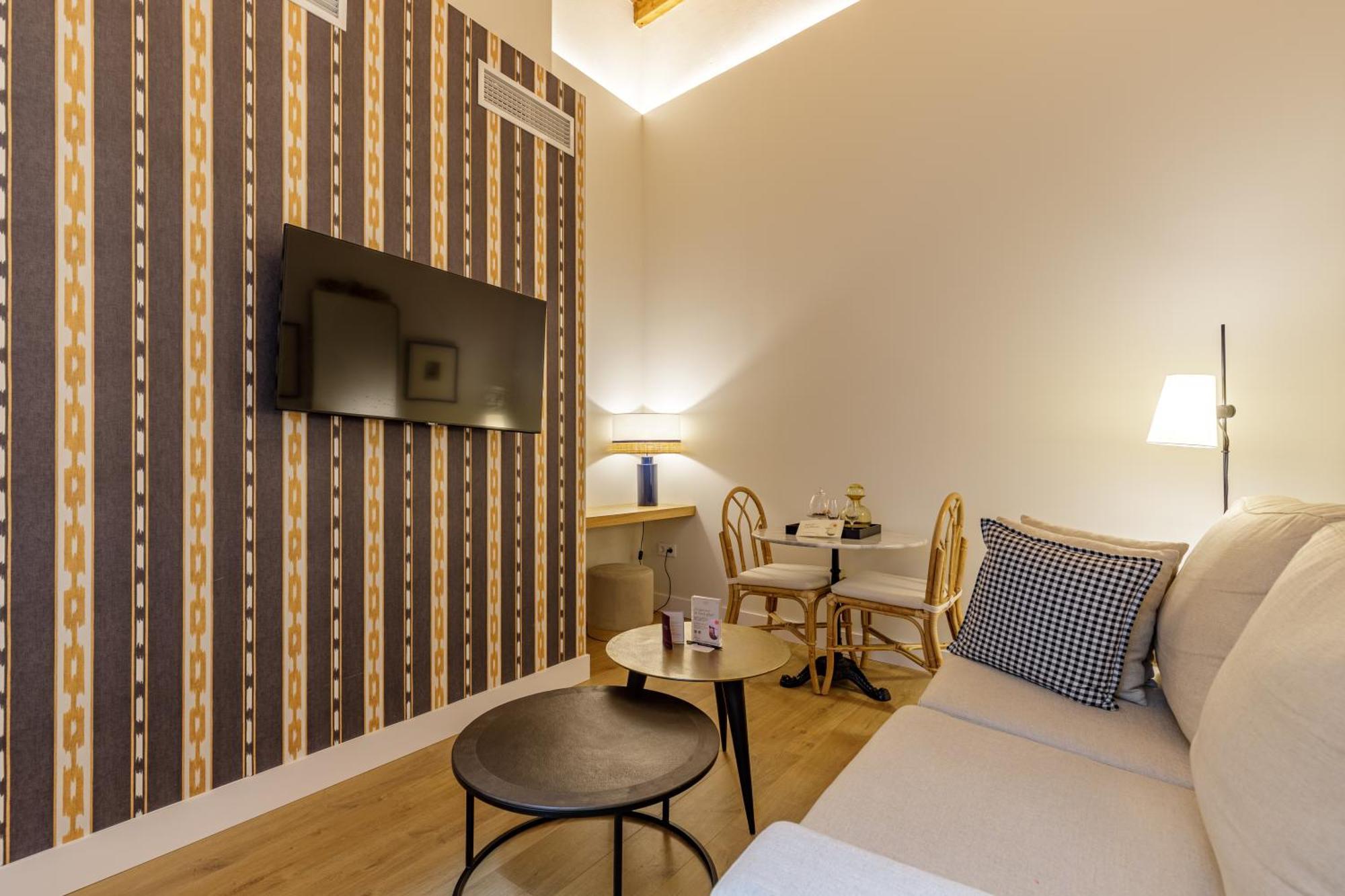 Palacio Vegafuente By Caleta Homes Apartment *