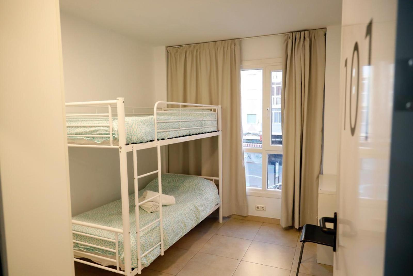 Residencia Universitaria Alboran Apartamento *