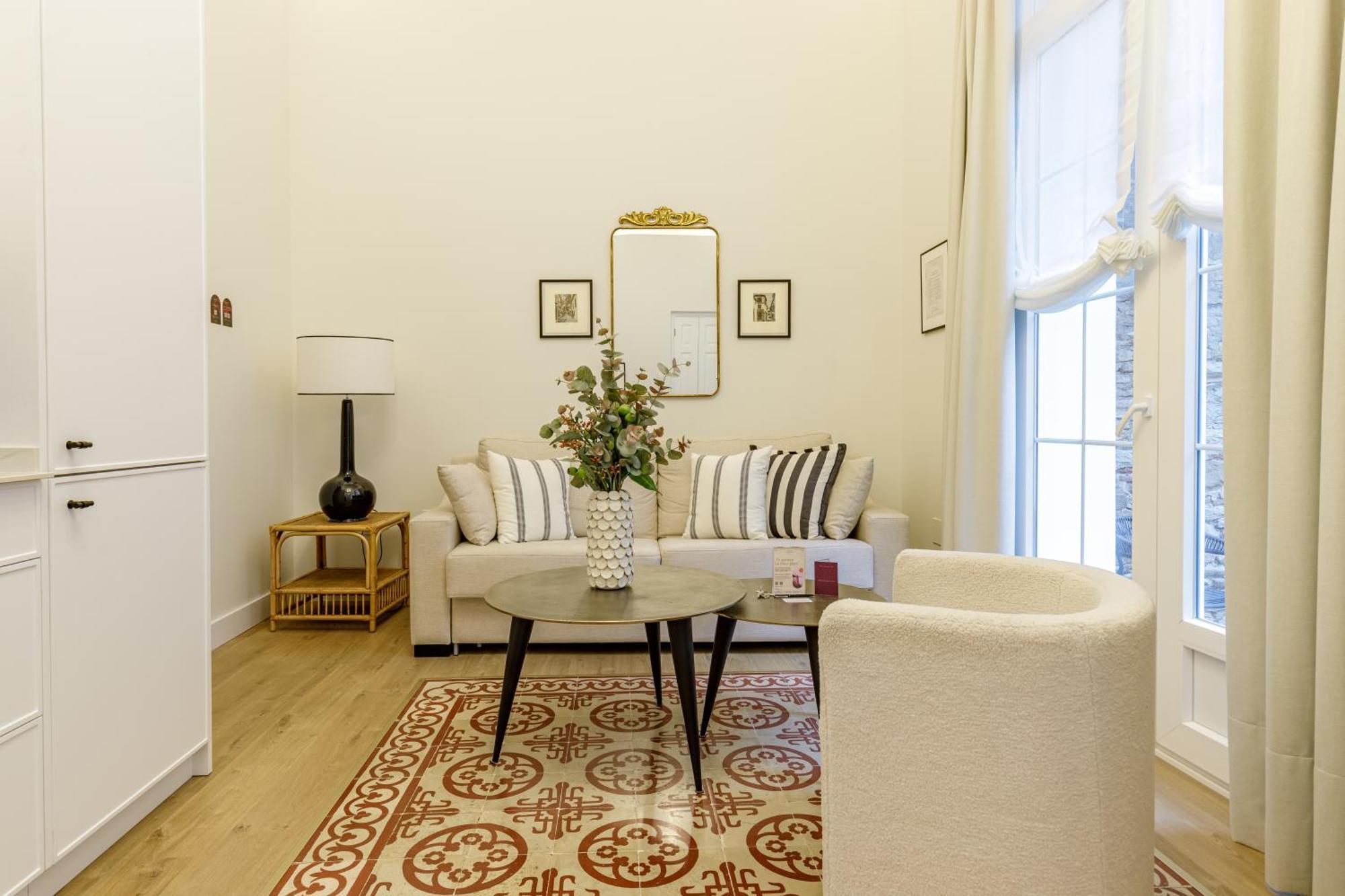 Palacio Vegafuente By Caleta Homes *
