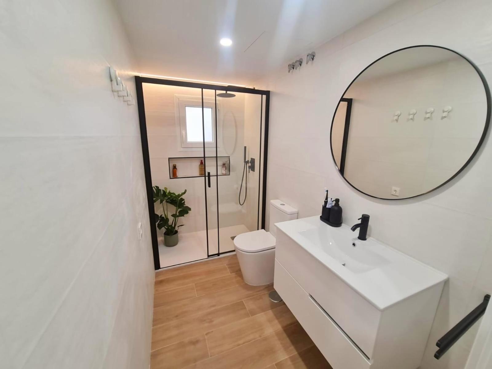 Apartamento Arenas Del Piso En Playas Del Palo *