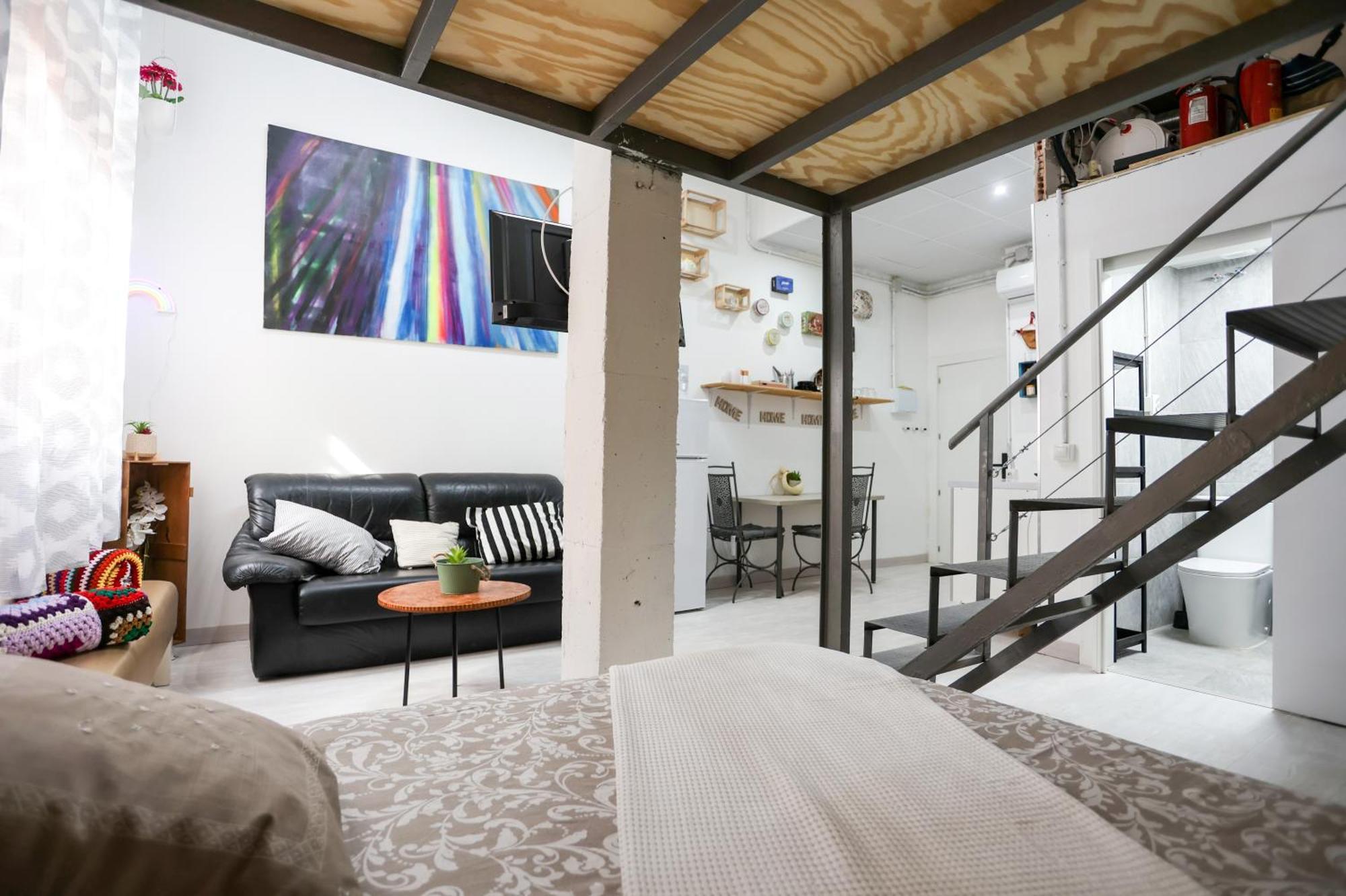 Apartment Cross *