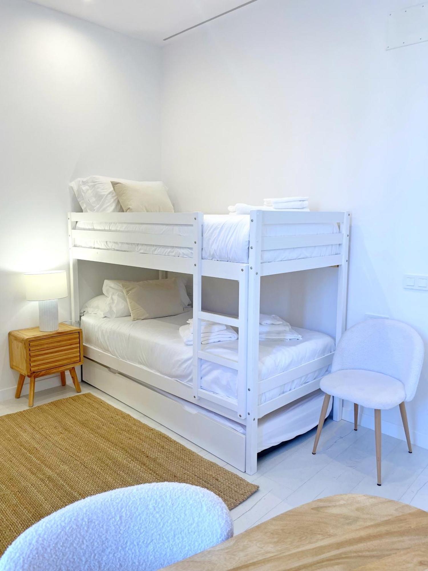 Apartment Piso Familiar Con Tres En La Goleta Malaga