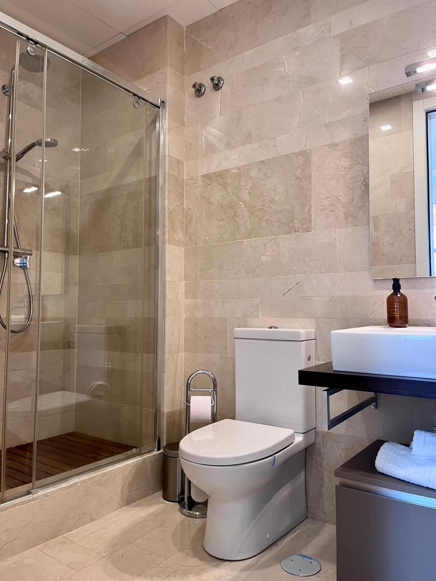 Homely Felix Saenz Deluxe Malaga