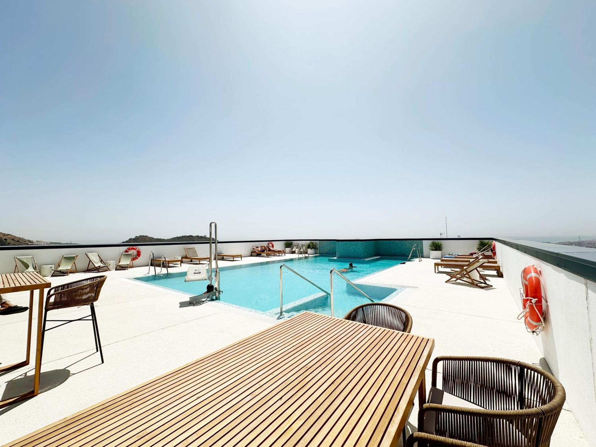 Urban Sky Serviced By P&o Apartment