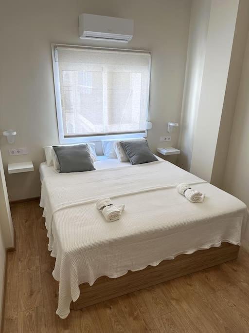 Apartment Comfortable In Center With Private Parking Garage