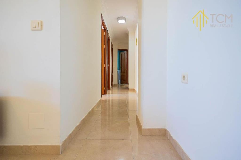 Piso Con Terraza Y Vistas Malaga