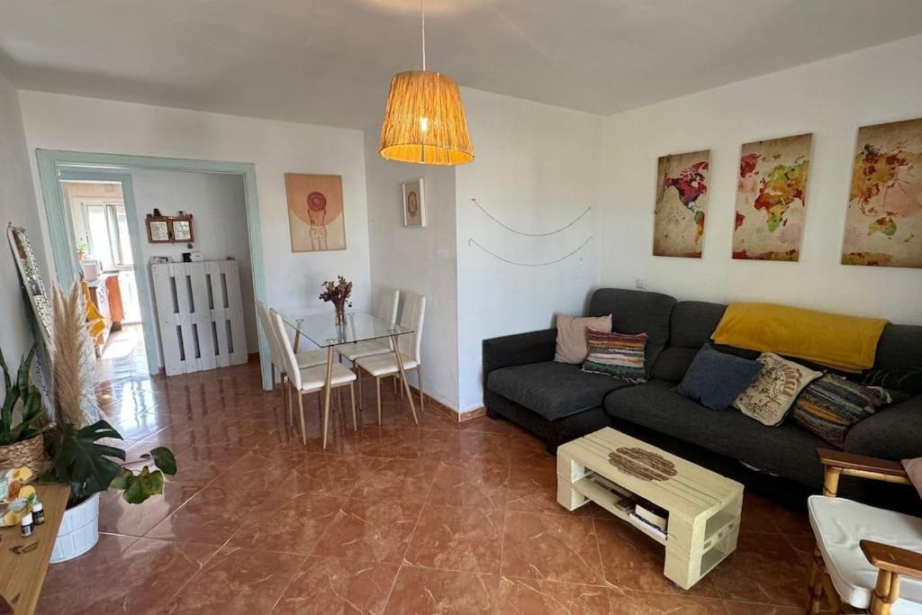 With Style And Comfort For 4 Apartment *