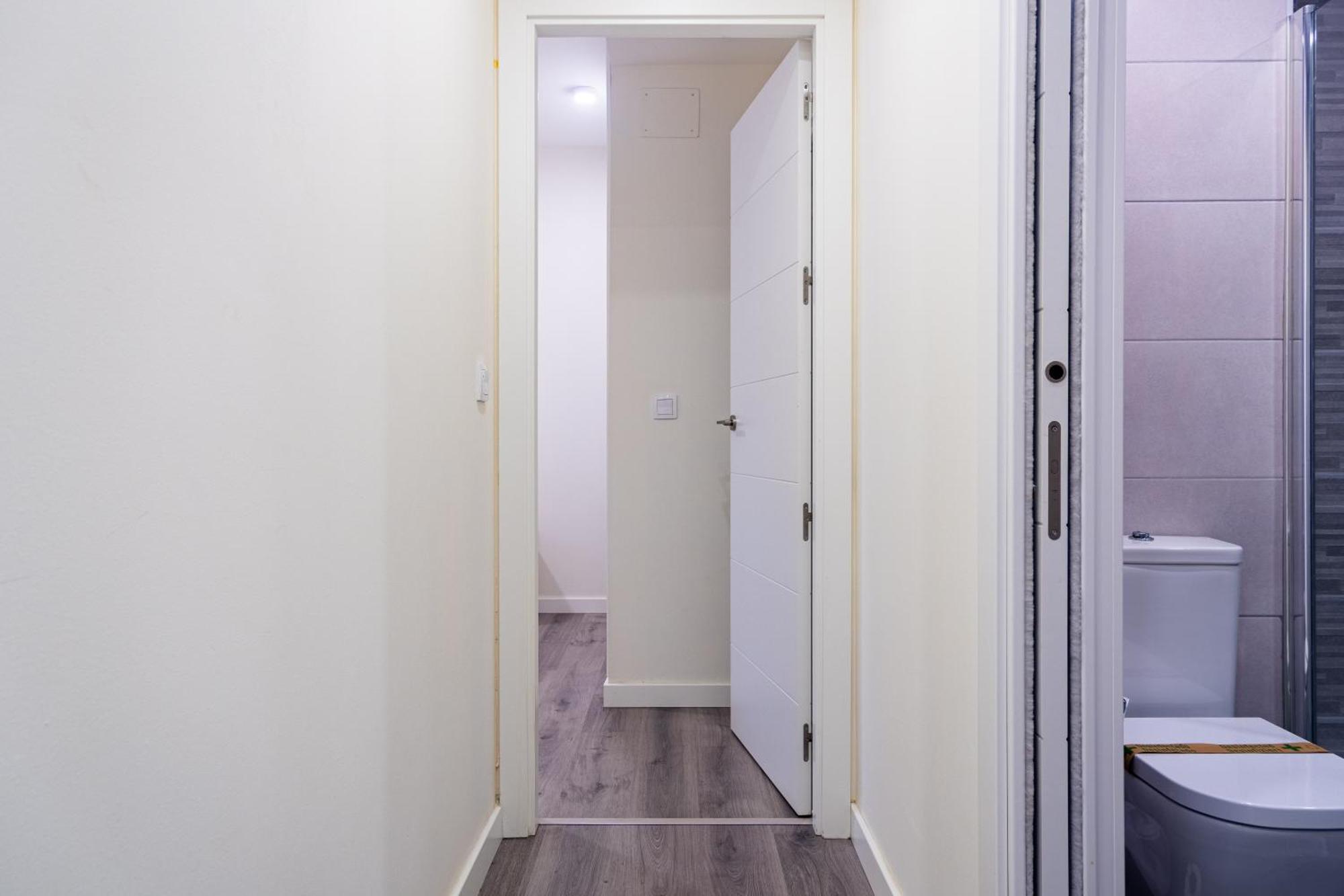 With Pool-2bedrooms 2bathrooms-malaga Apartment *
