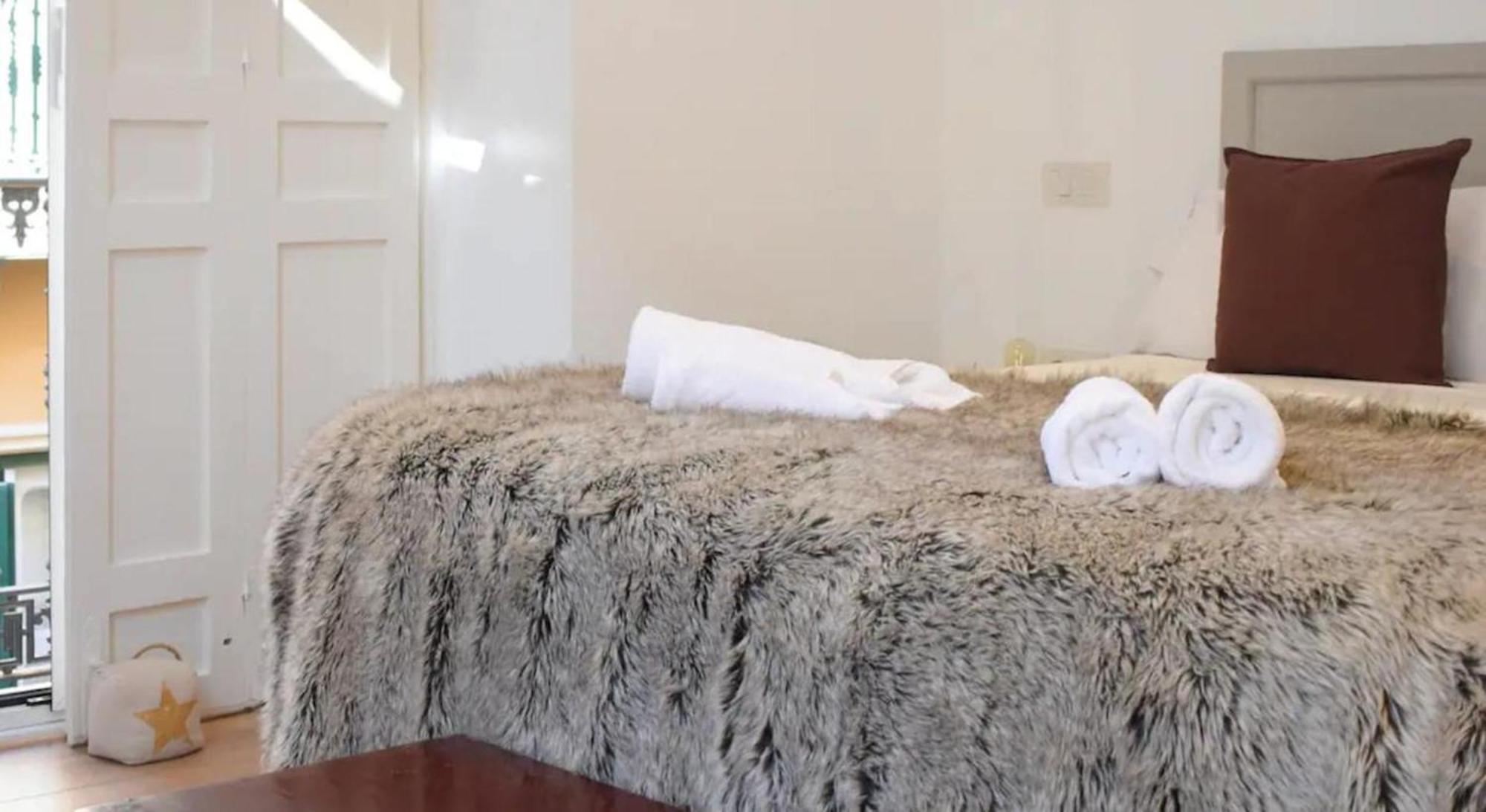 Holidays2malaga Azucena Central French Balcony *