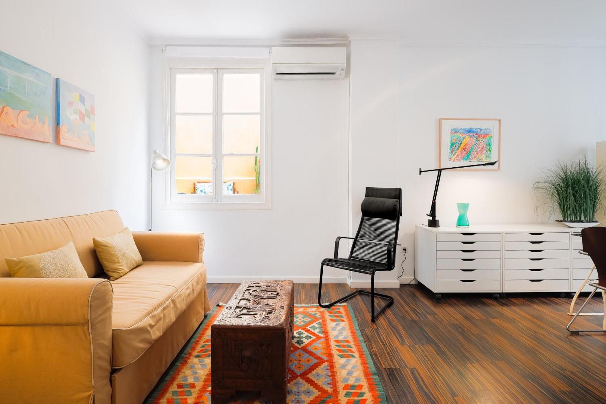 C92 - Rustic Two Bedrooms With Terrace Apartment