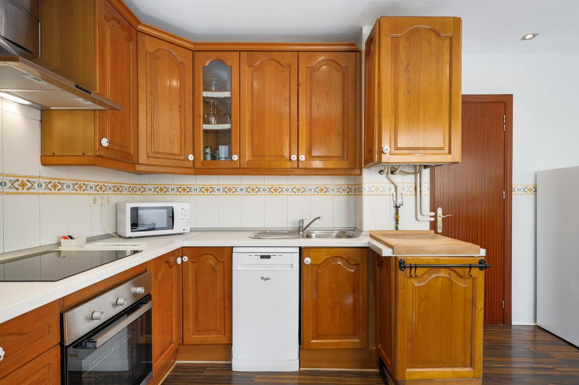 Apartment C92 - Rustic Two Bedrooms With Terrace *