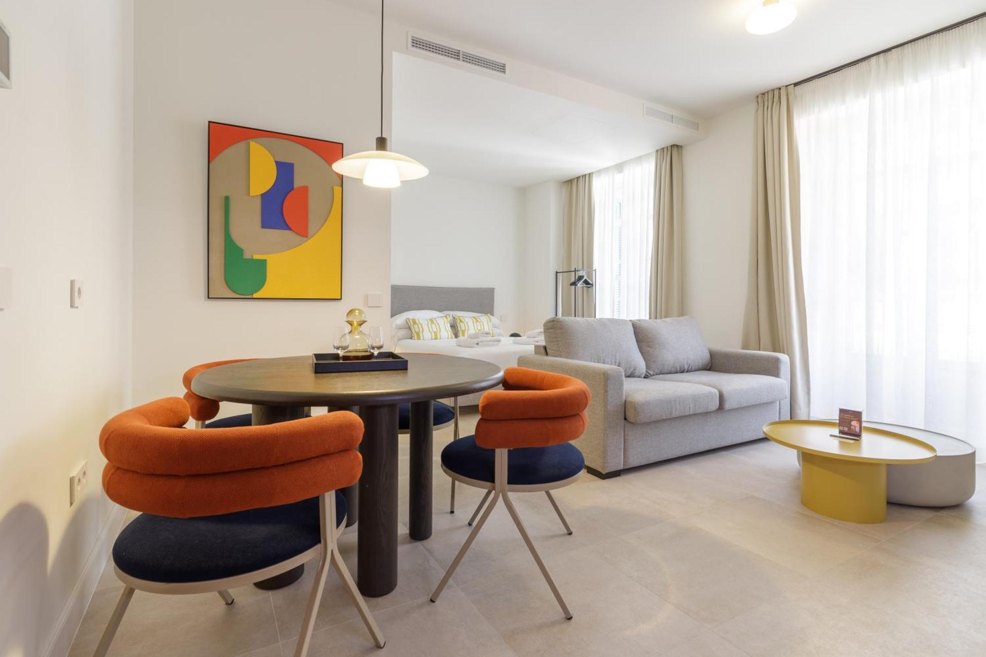 Plaza Del Siglo & Boutique By Caleta Homes Malaga