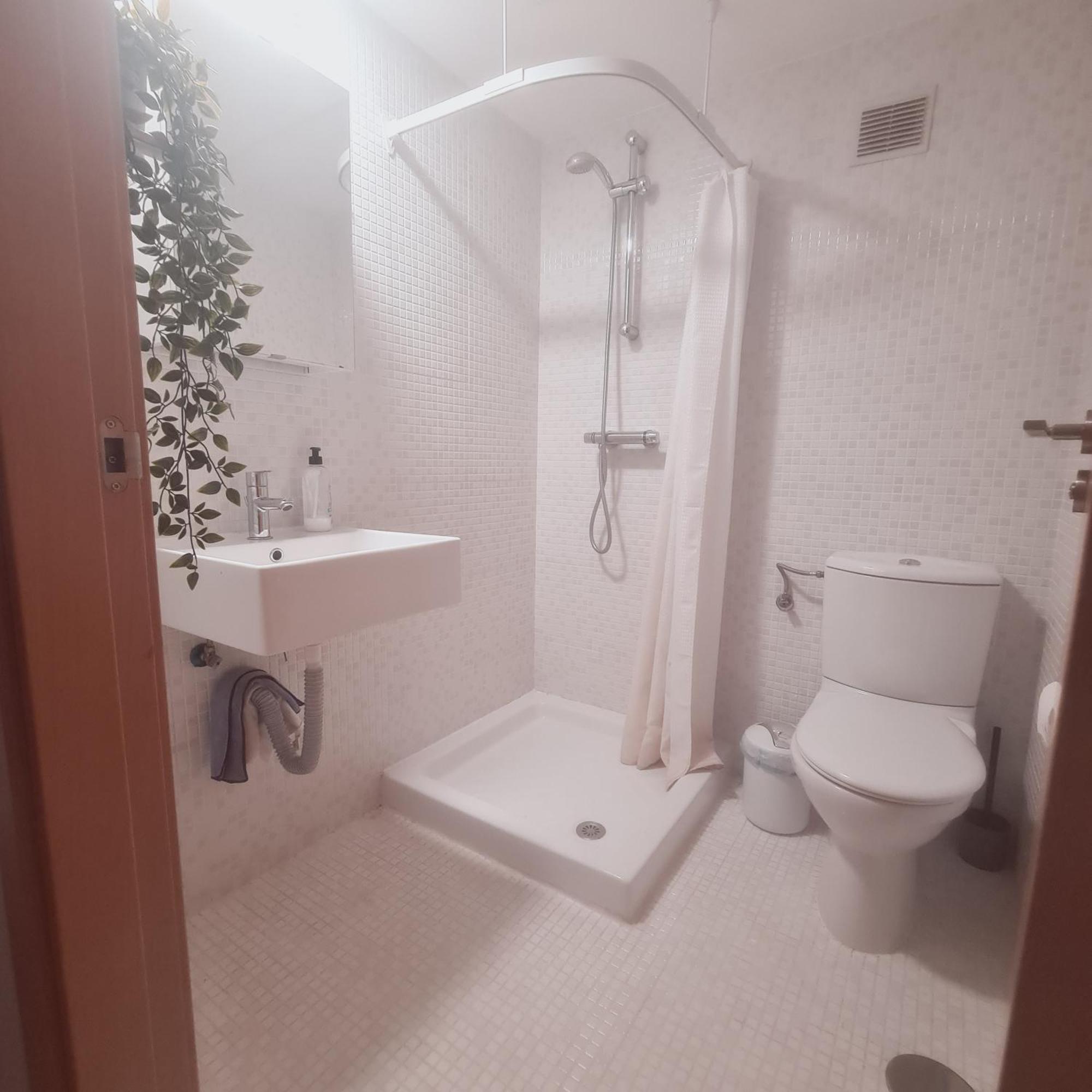 Homestay Doble En A Compartir! Malaga