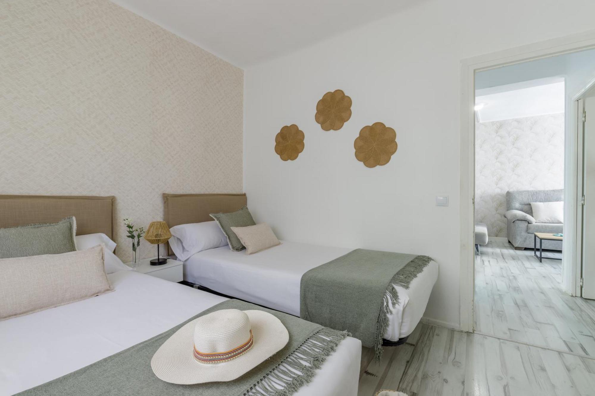 Apartment Living4malaga Enjoy *