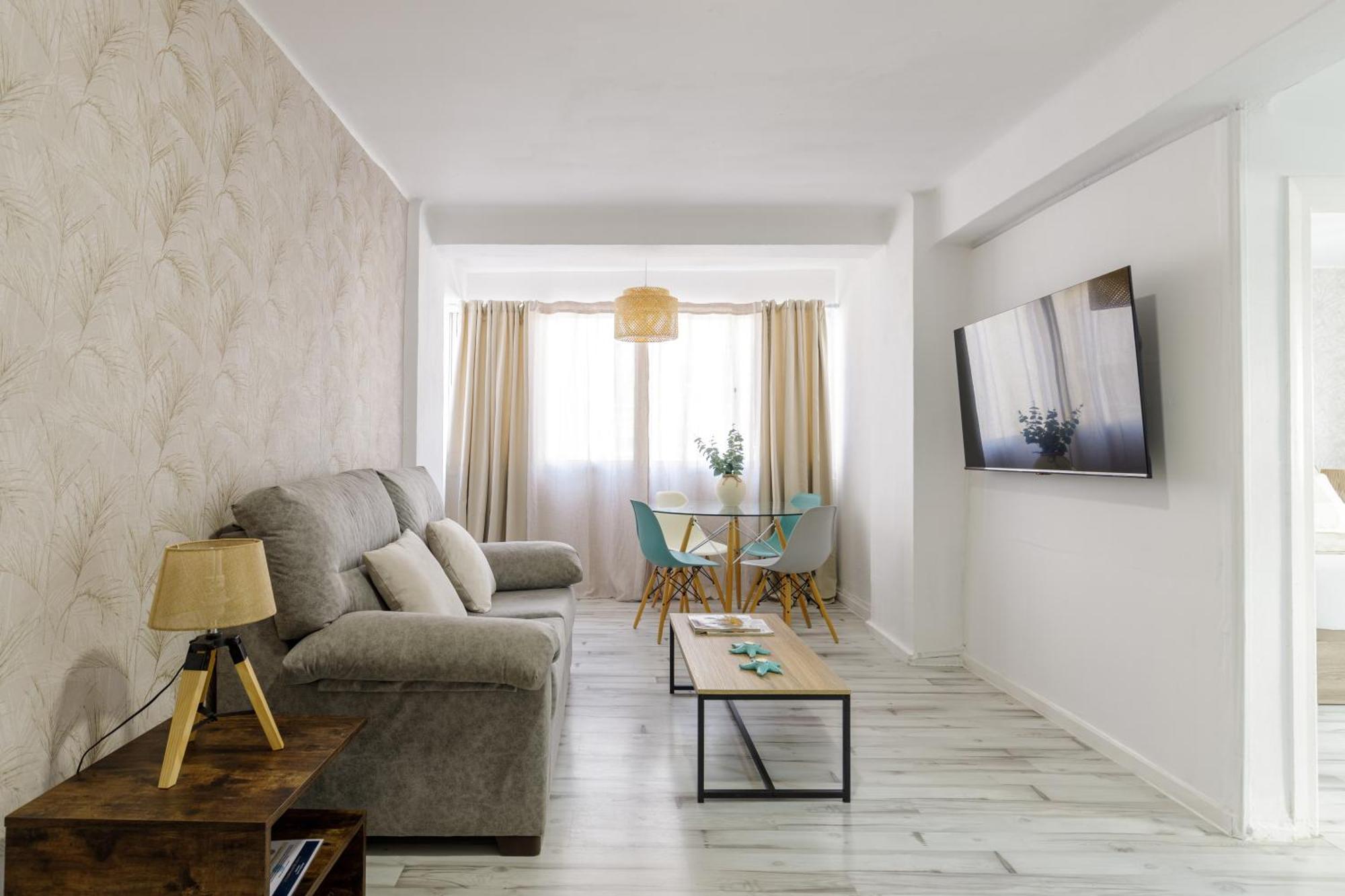 Apartment Living4malaga Enjoy *
