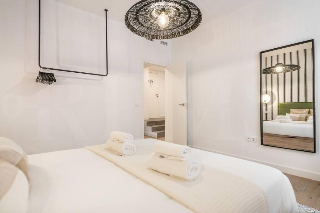 And Cozy In The Center By Rems Apartment *