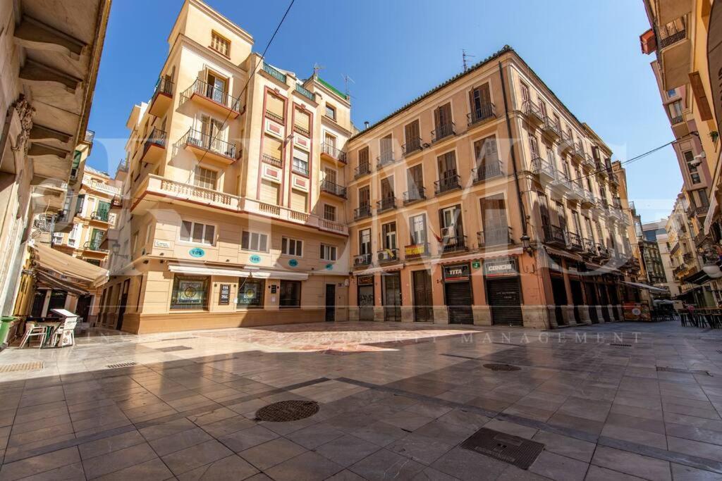 And Cozy In The Center By Rems * Malaga