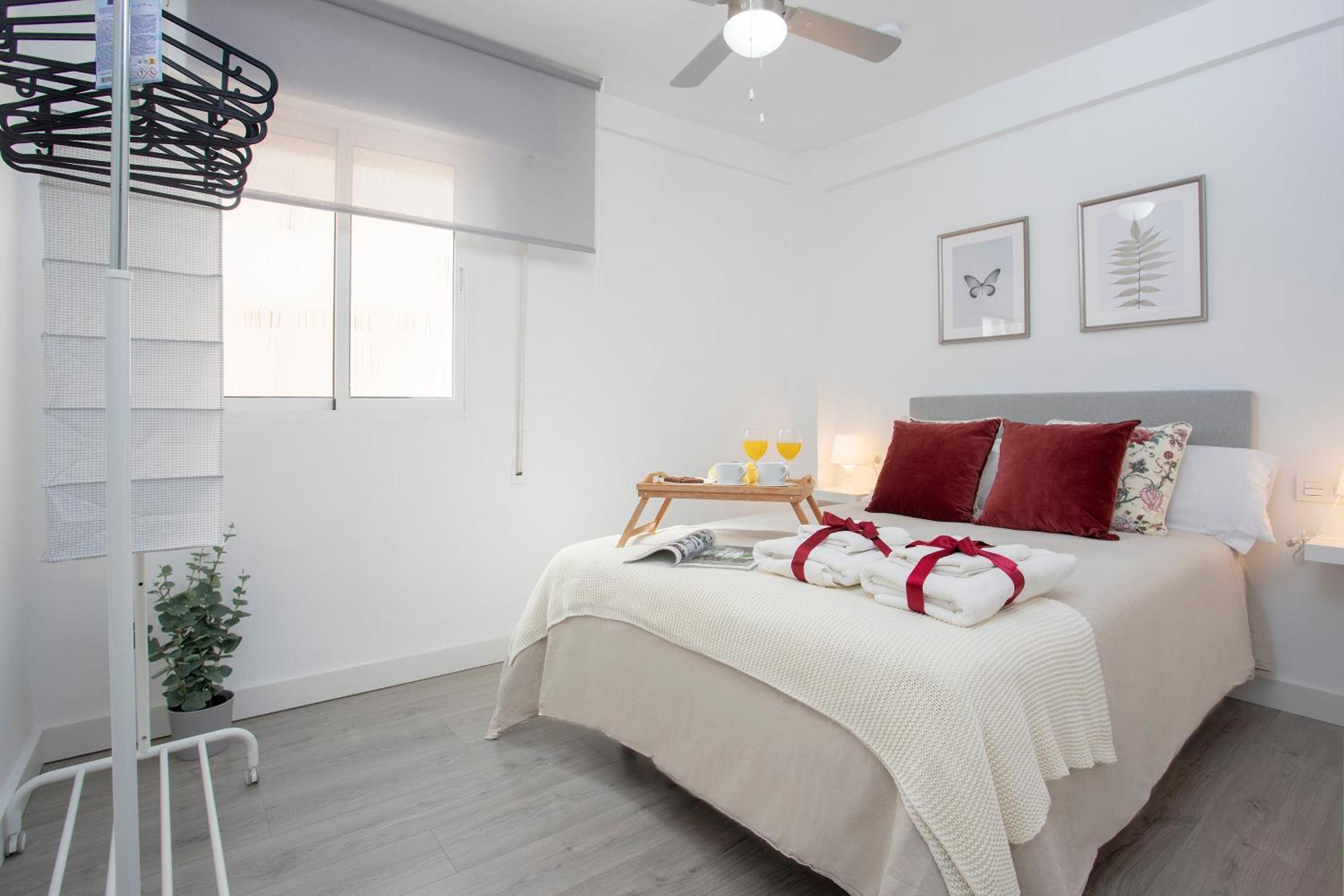 Mrapartment Centre&beach Airport&train Apartment