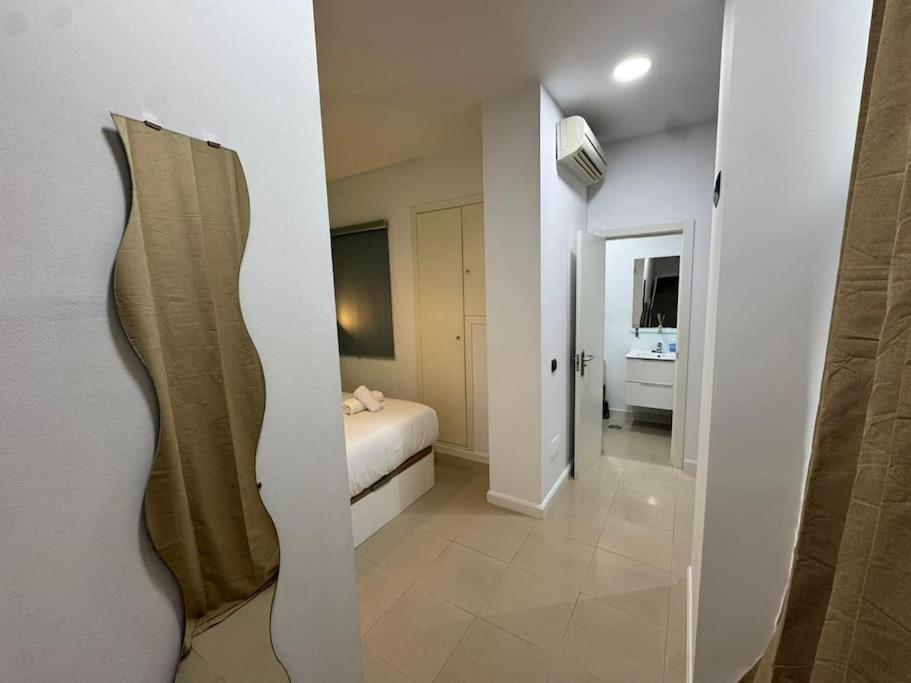 Cosy In The Heart Of - Alvarez *