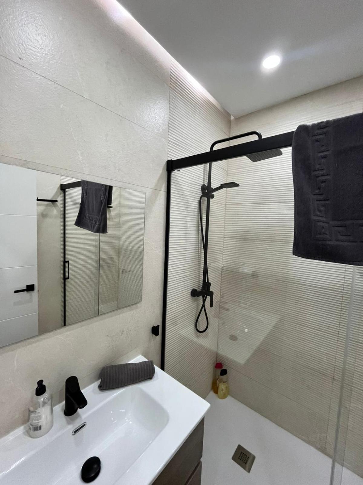 Apartment Exclusive Luxury At Plaza Uncibay, Center Malaga