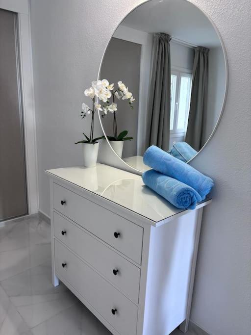 Modern, Spacious 3 Bedroom With Sea View Appartement *
