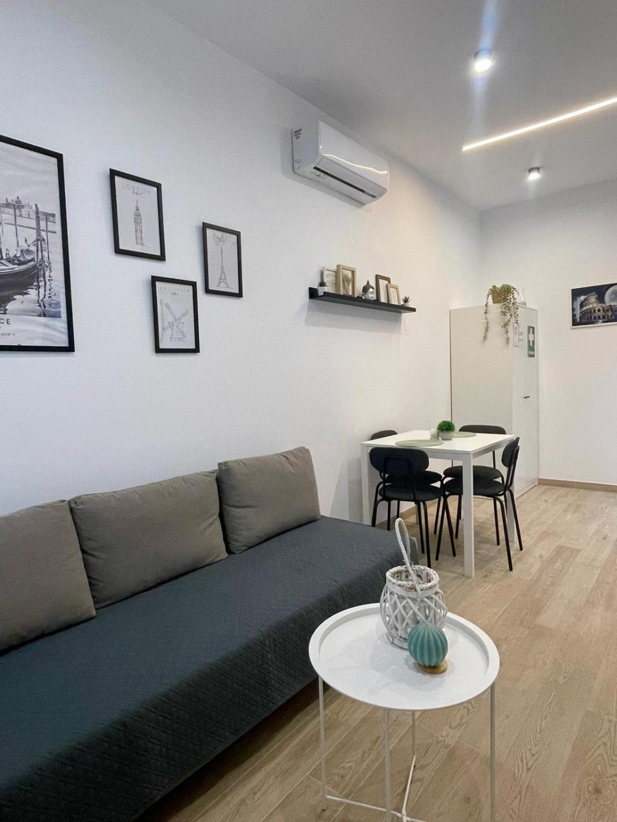 Mellis - Maria Zambrano Train Station & Bus Apartment Malaga