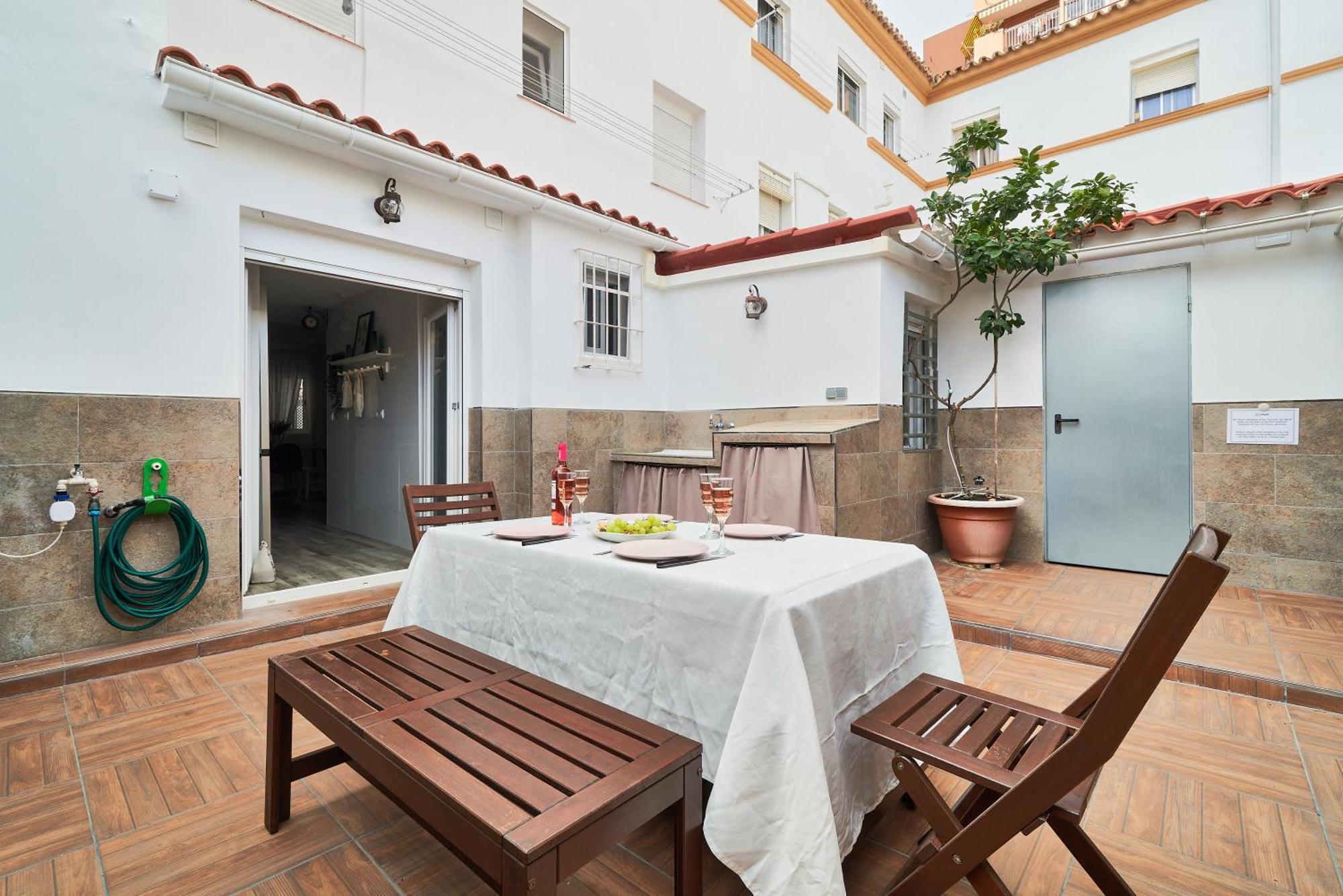 A Pie De Calle Huelin Apartment