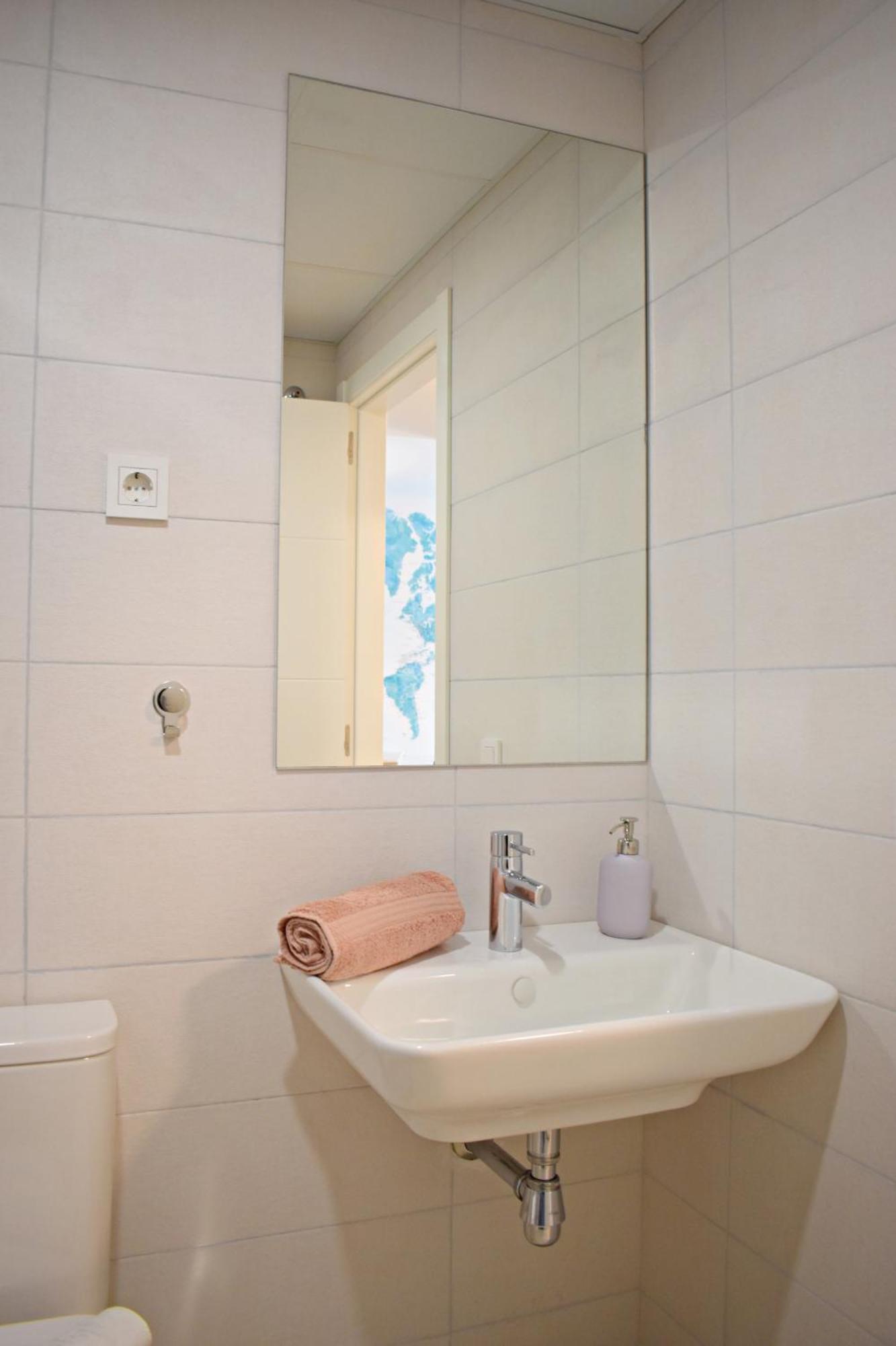 Apartment Malagueta's Cozy With Parking And Swimming Pool *