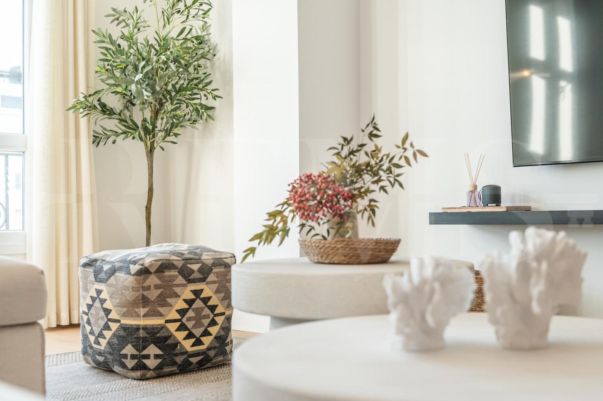 Elegant Coastal Charm With Unique Views By Rems Apartamento *