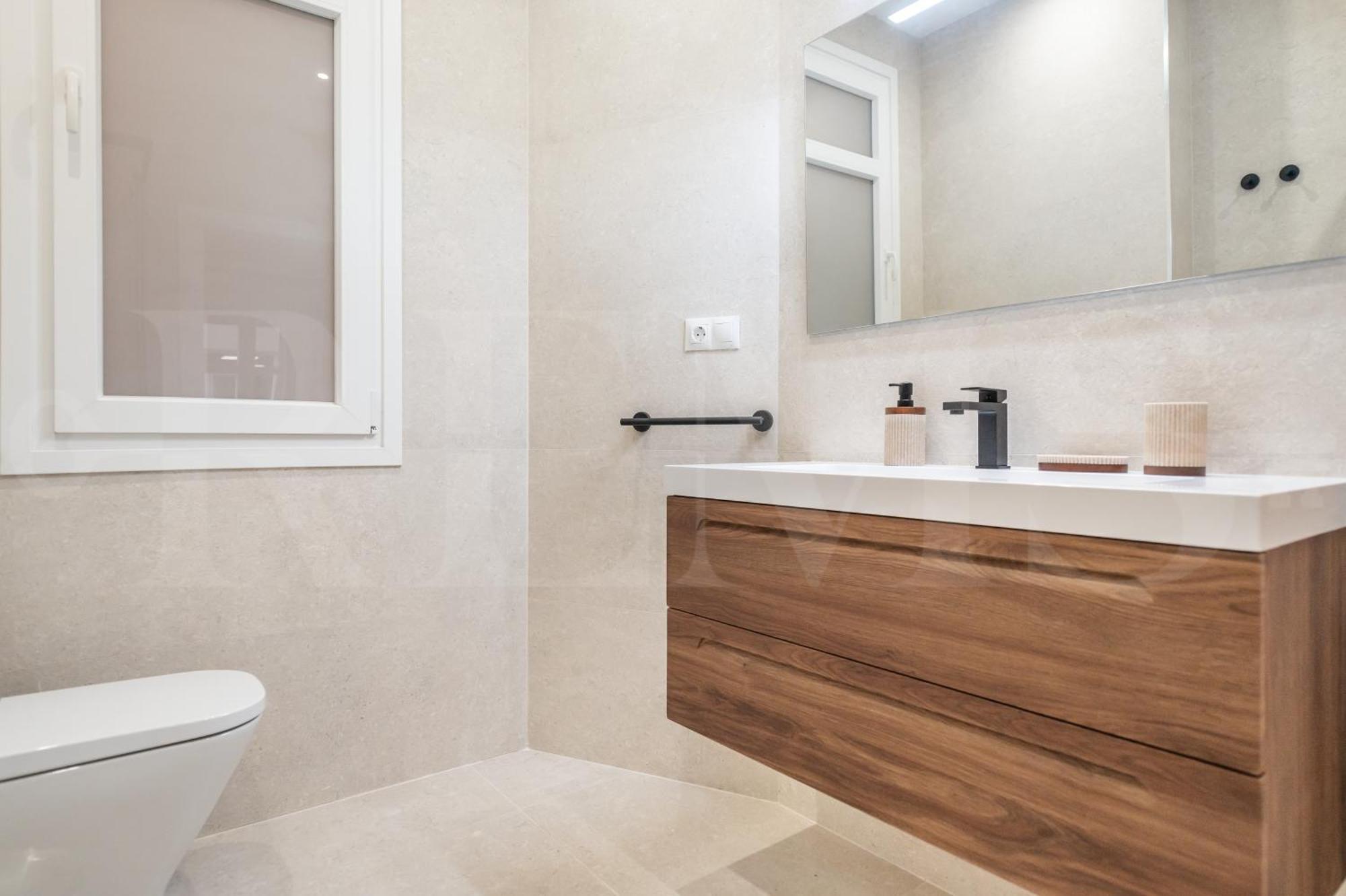 Elegant Coastal Charm With Unique Views By Rems Apartamento *