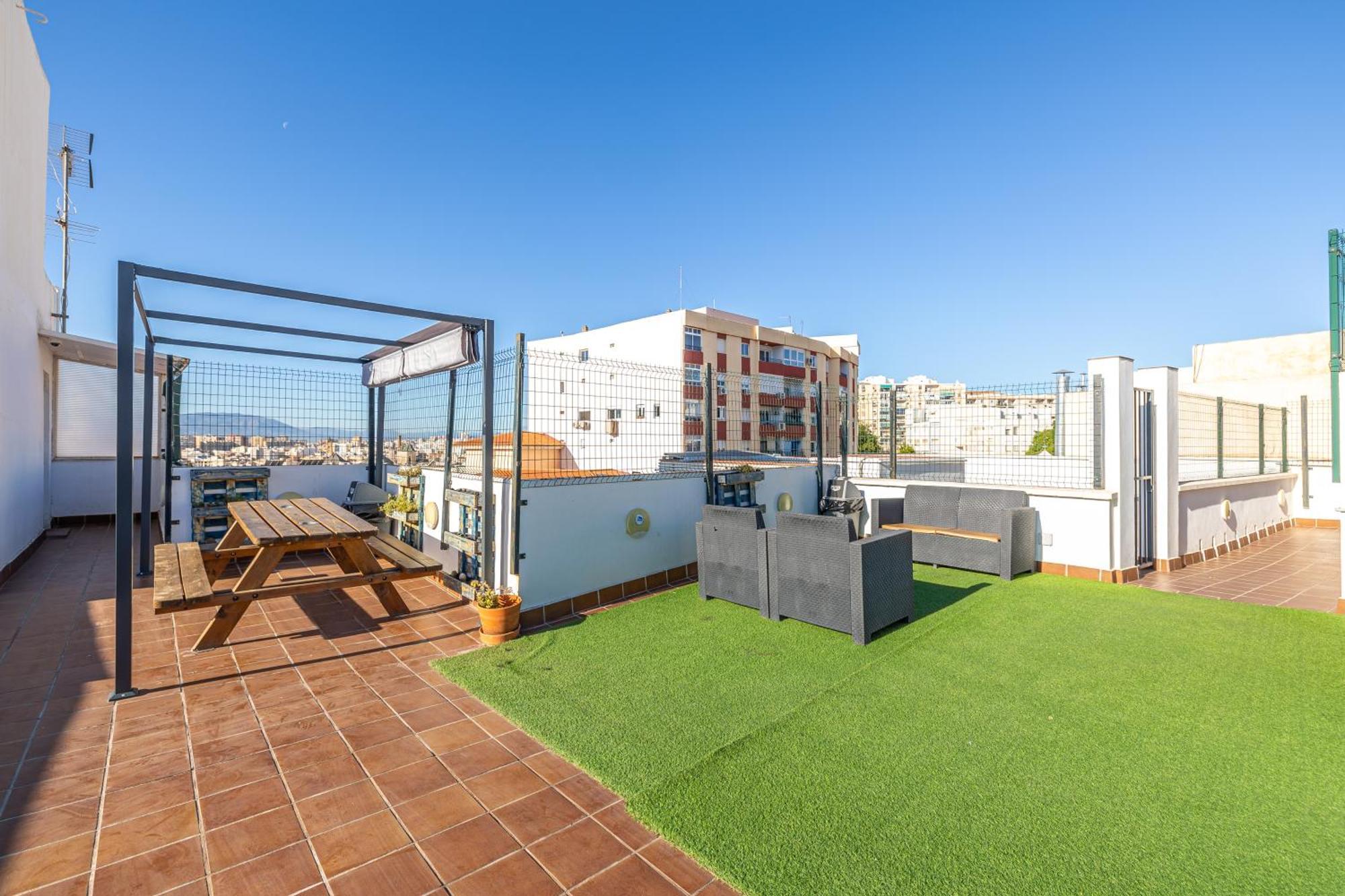 H2m Pasaje Dos Santos Smarttv, Oven, Parking Or Apartment Malaga