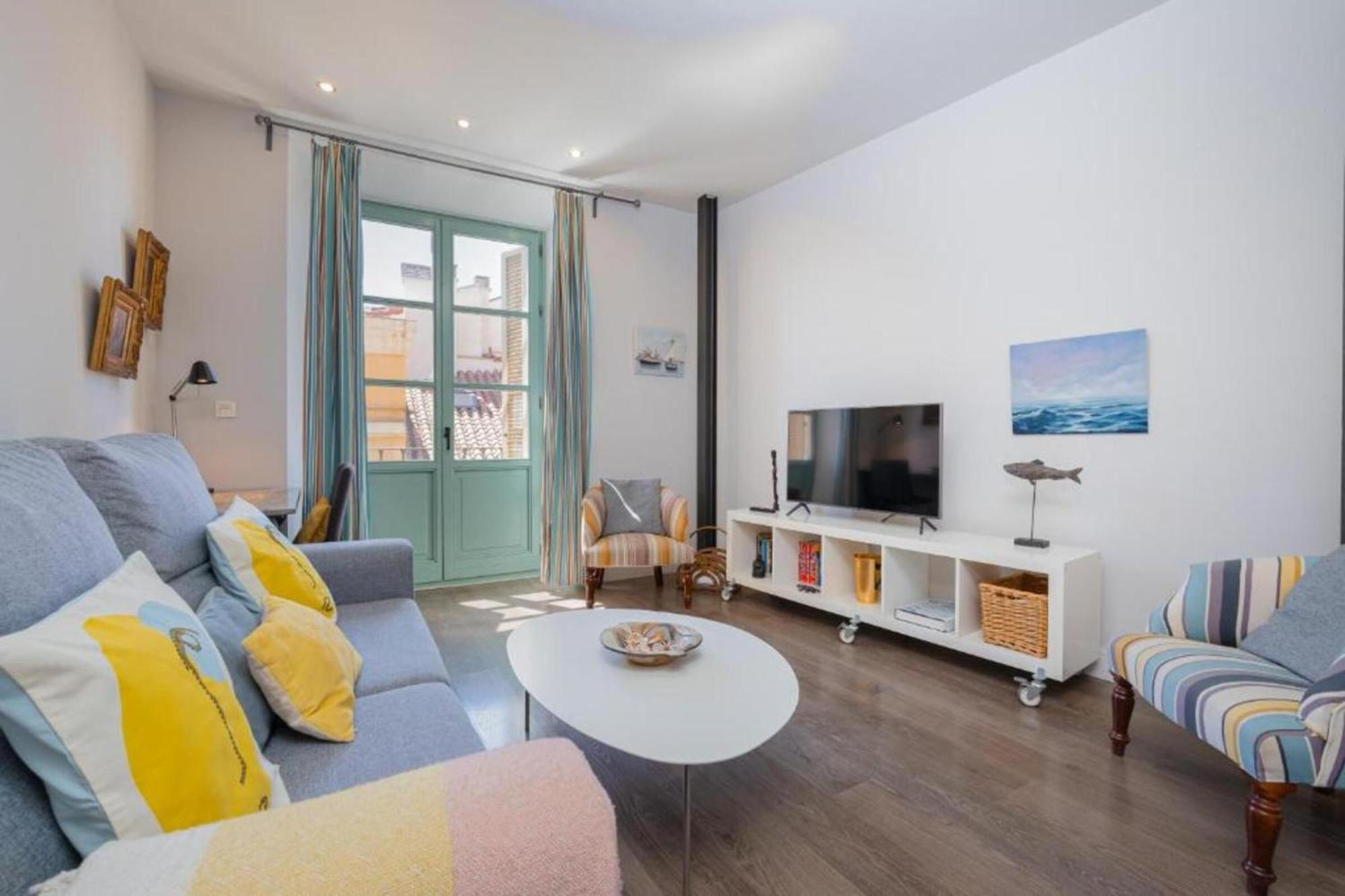 Apartment C20 - Adorable In The Center With Sun Terrace
