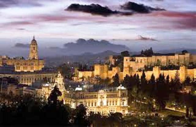 Apartment Downtown Climate Controlled Malaga