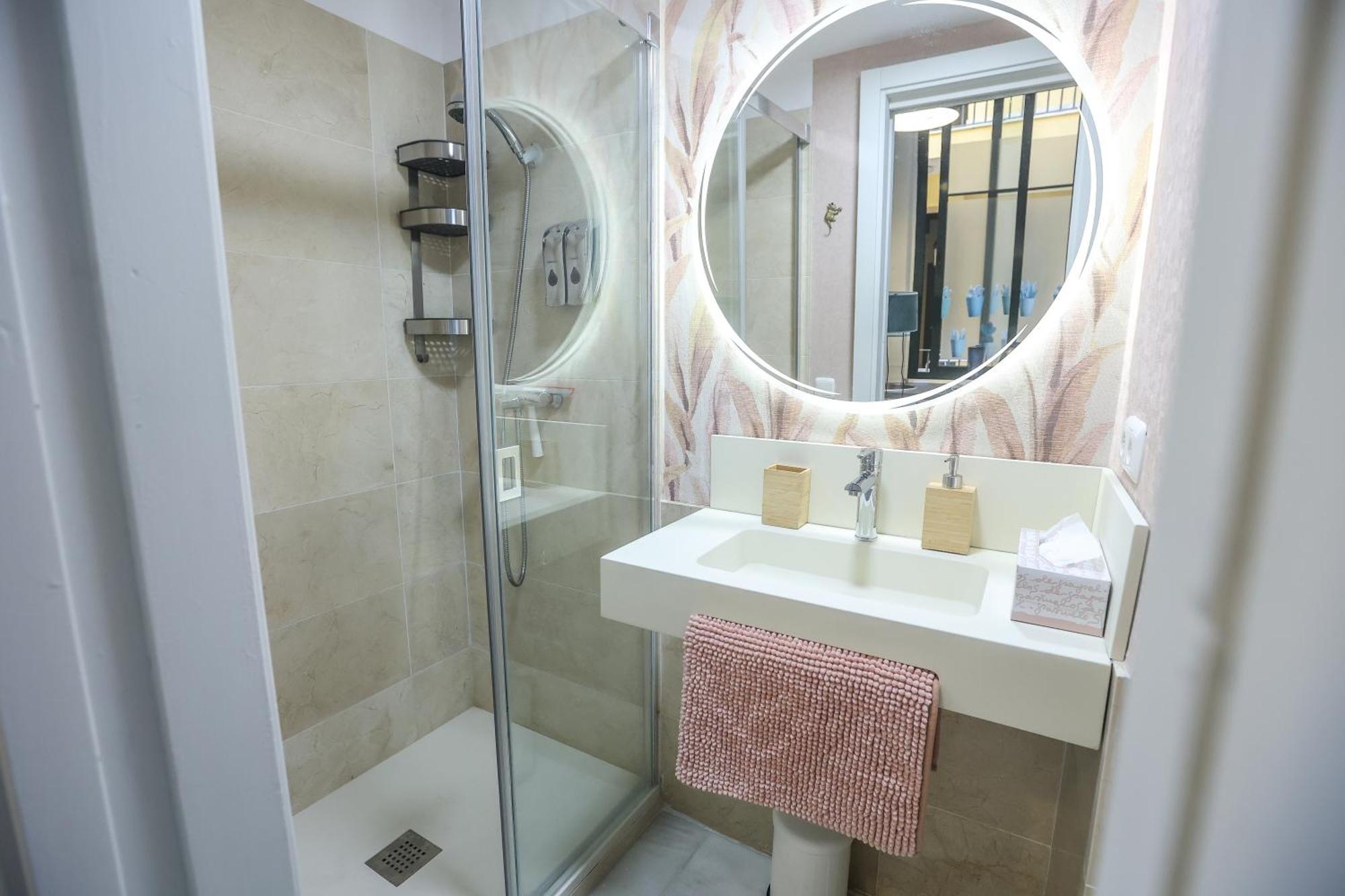 Dreams Oldtown Free Parking By Easytrip Apartment