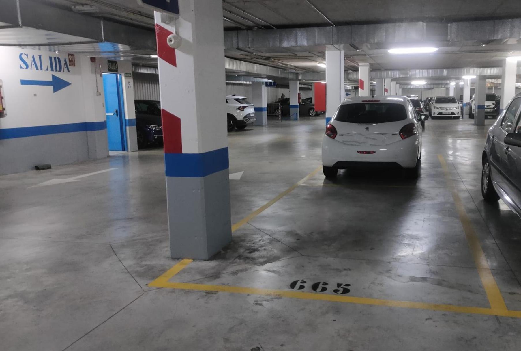 Piso Con Parkinprivado Y A10minutosdelaplayaandando Apartment Malaga