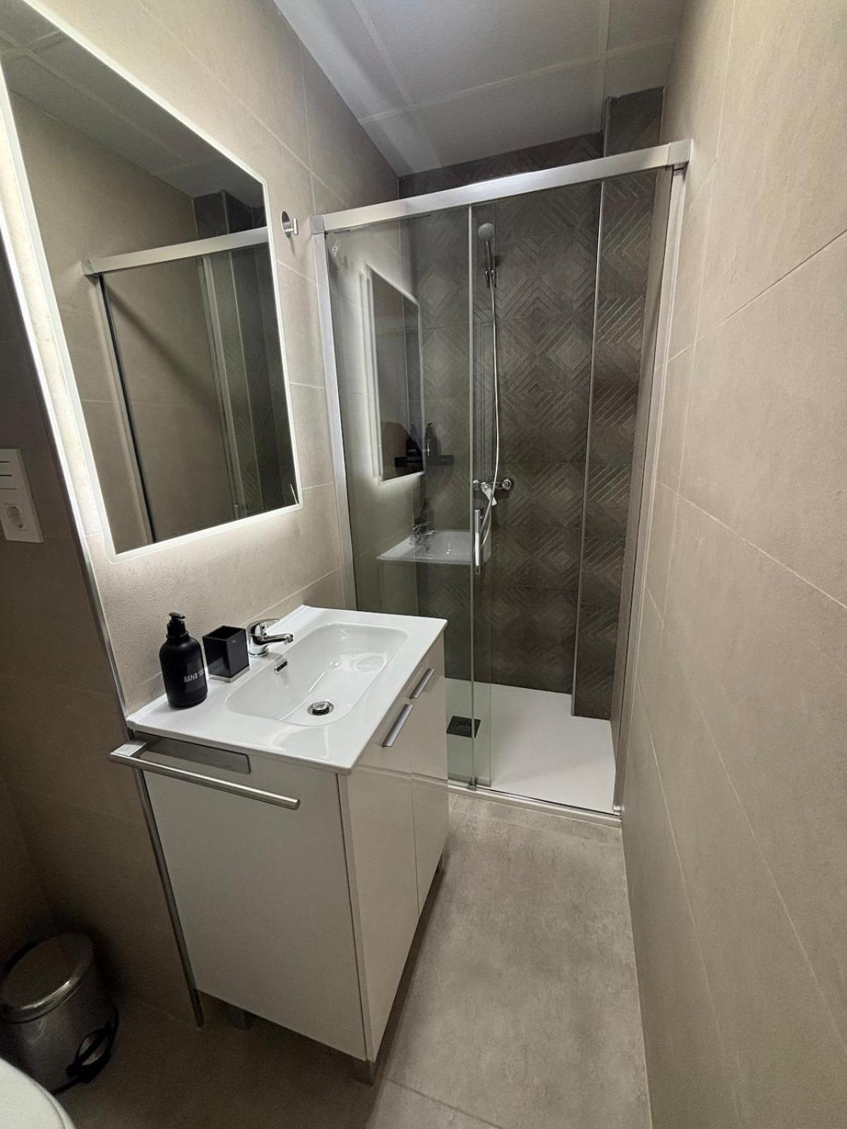 Appartement Nuevo! En El Centro! 1m Metro, Zambrano Y Con Parking *