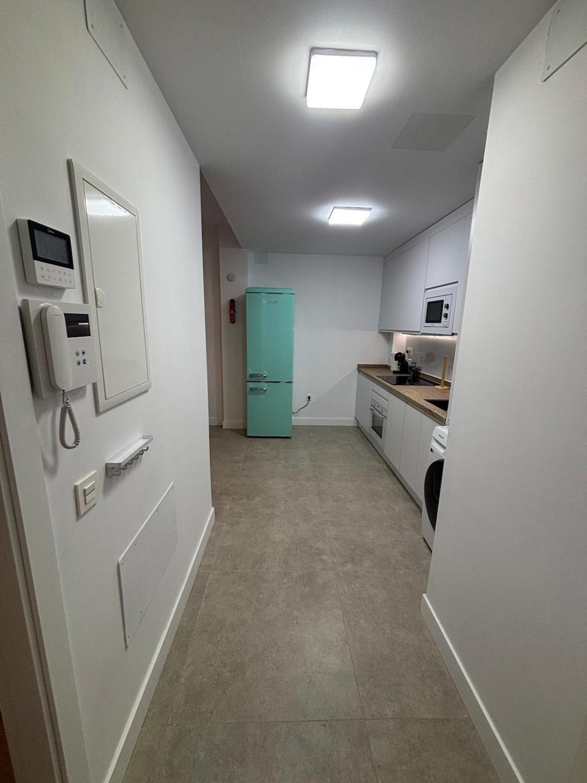 Nuevo! En El Centro! 1m Metro, Zambrano Y Con Parking Appartement Málaga