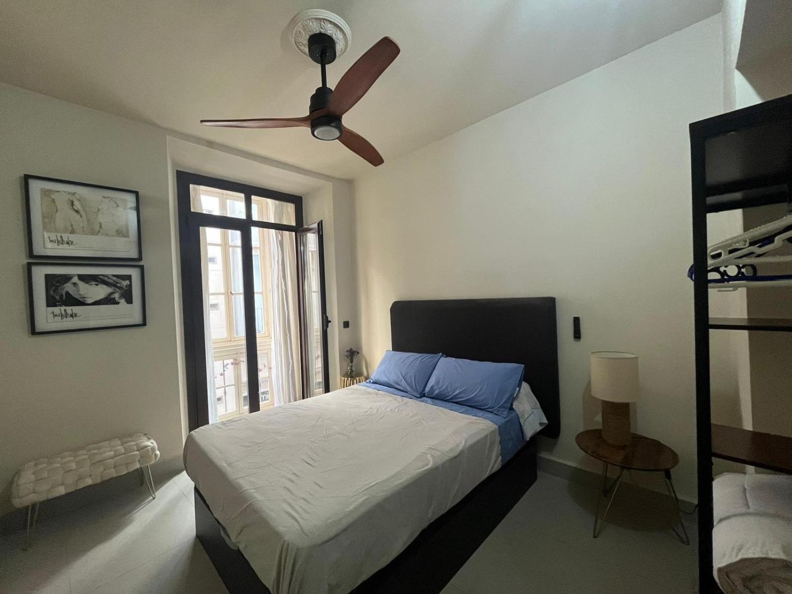 Plaza De La Merced Apartamento