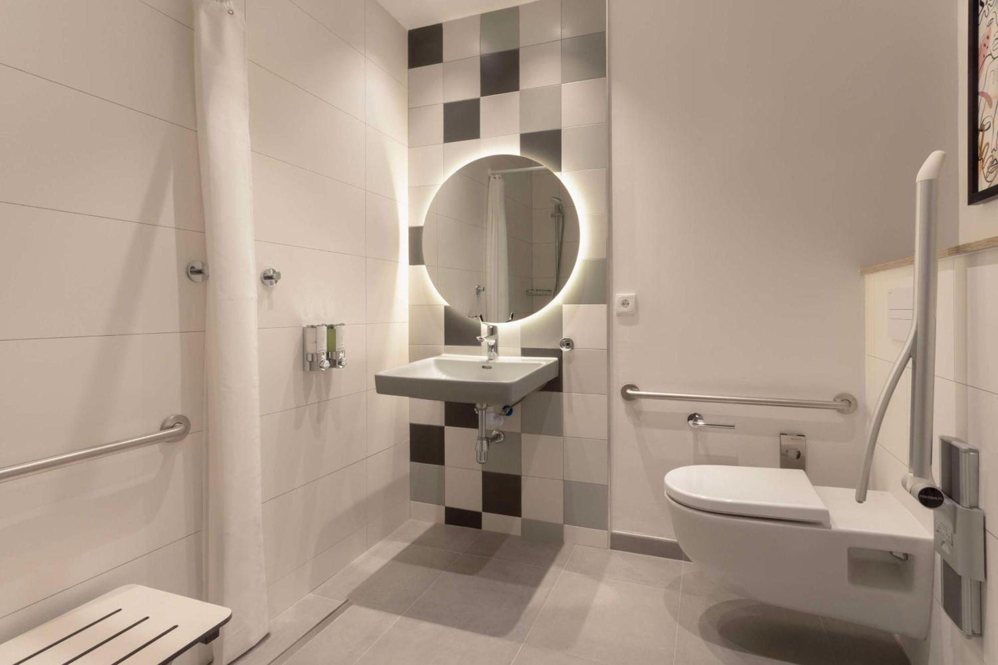 Hotel Hampton By Hilton Martiricos