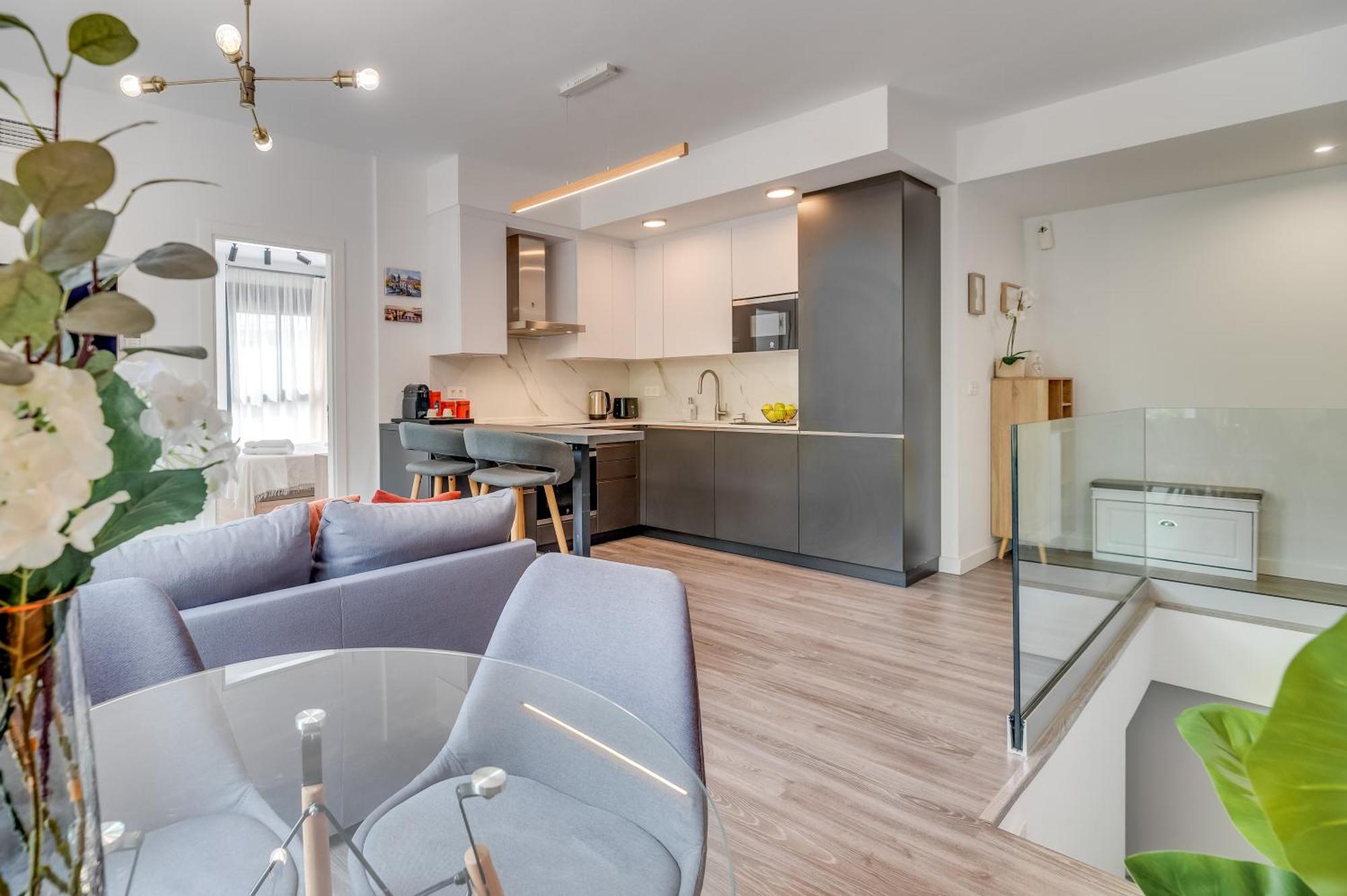 Modern Unit With View Apartment