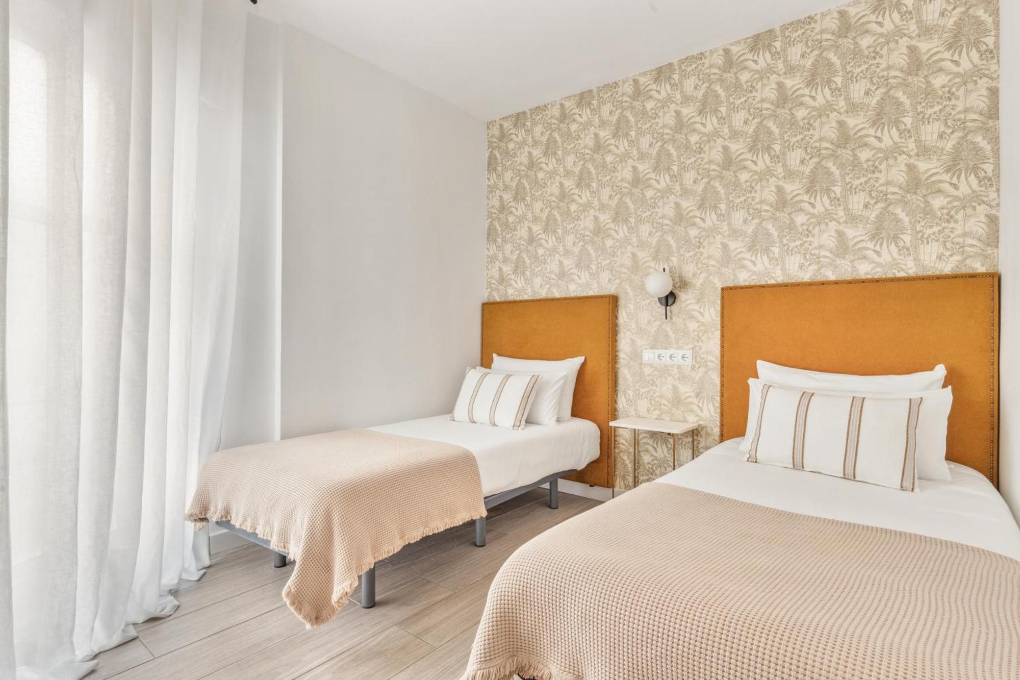 Epidemia & Quite Bedrooms By Ele *