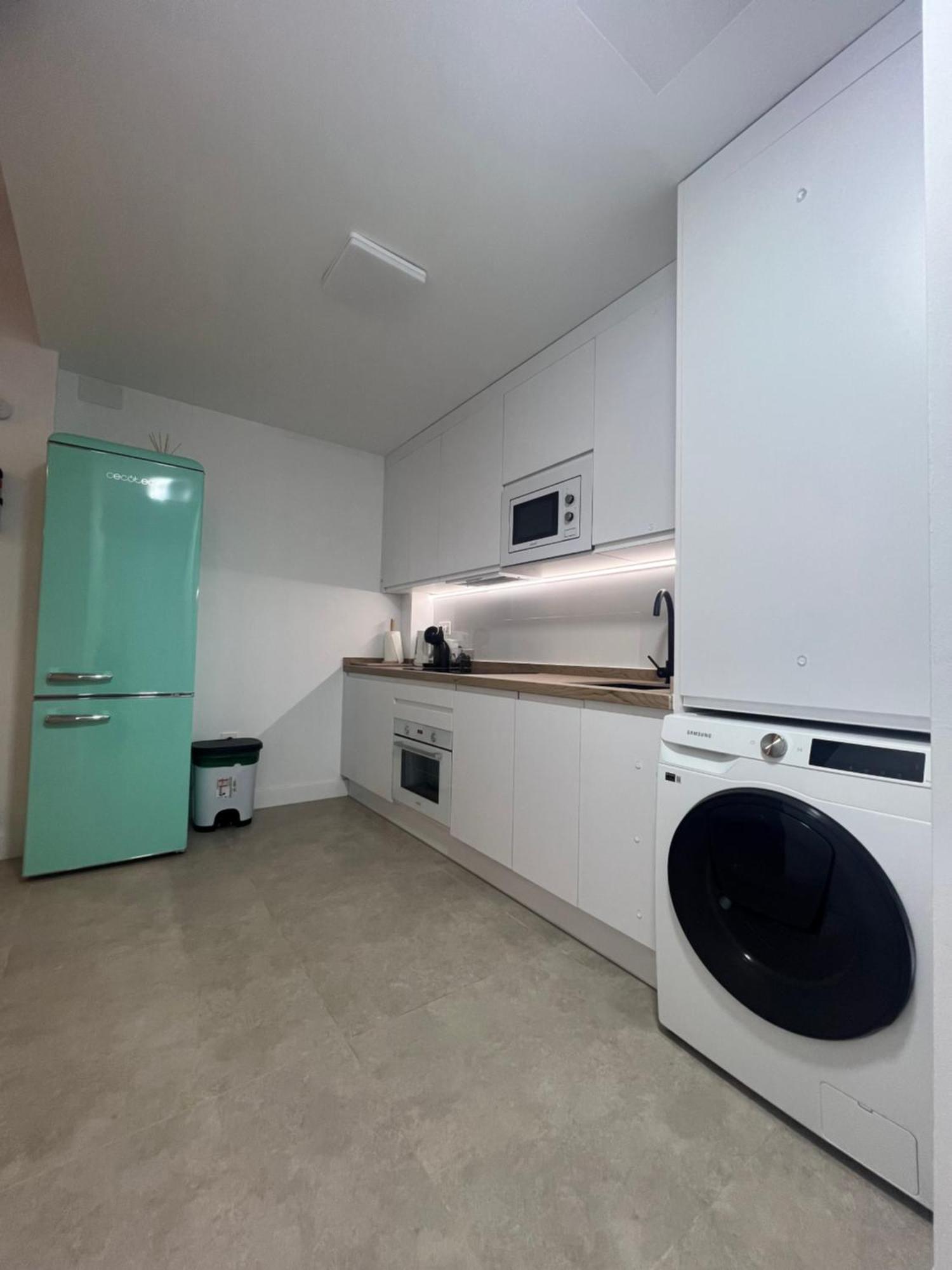 Nuevo! En El Centro! 1m Metro, Zambrano Y Con Parking Appartement Málaga