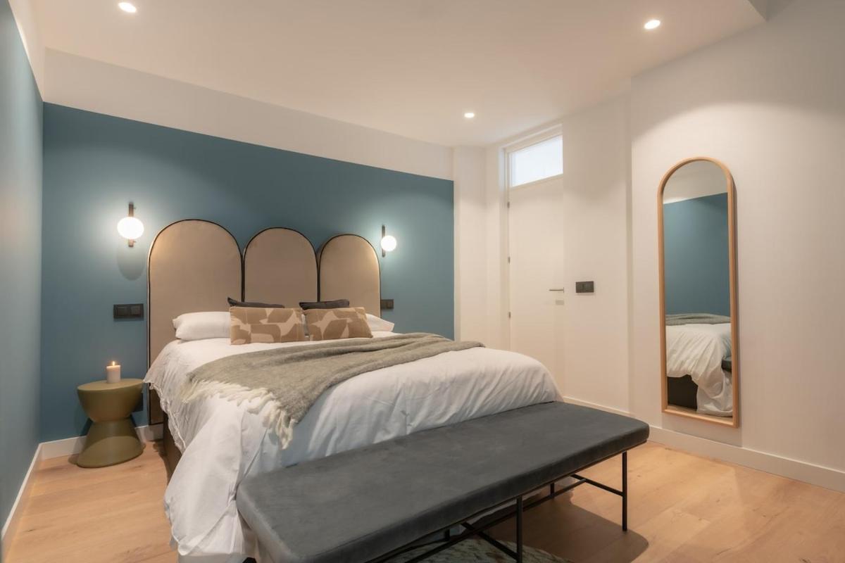 Penthouses In Plaza De La Merced Apartment *