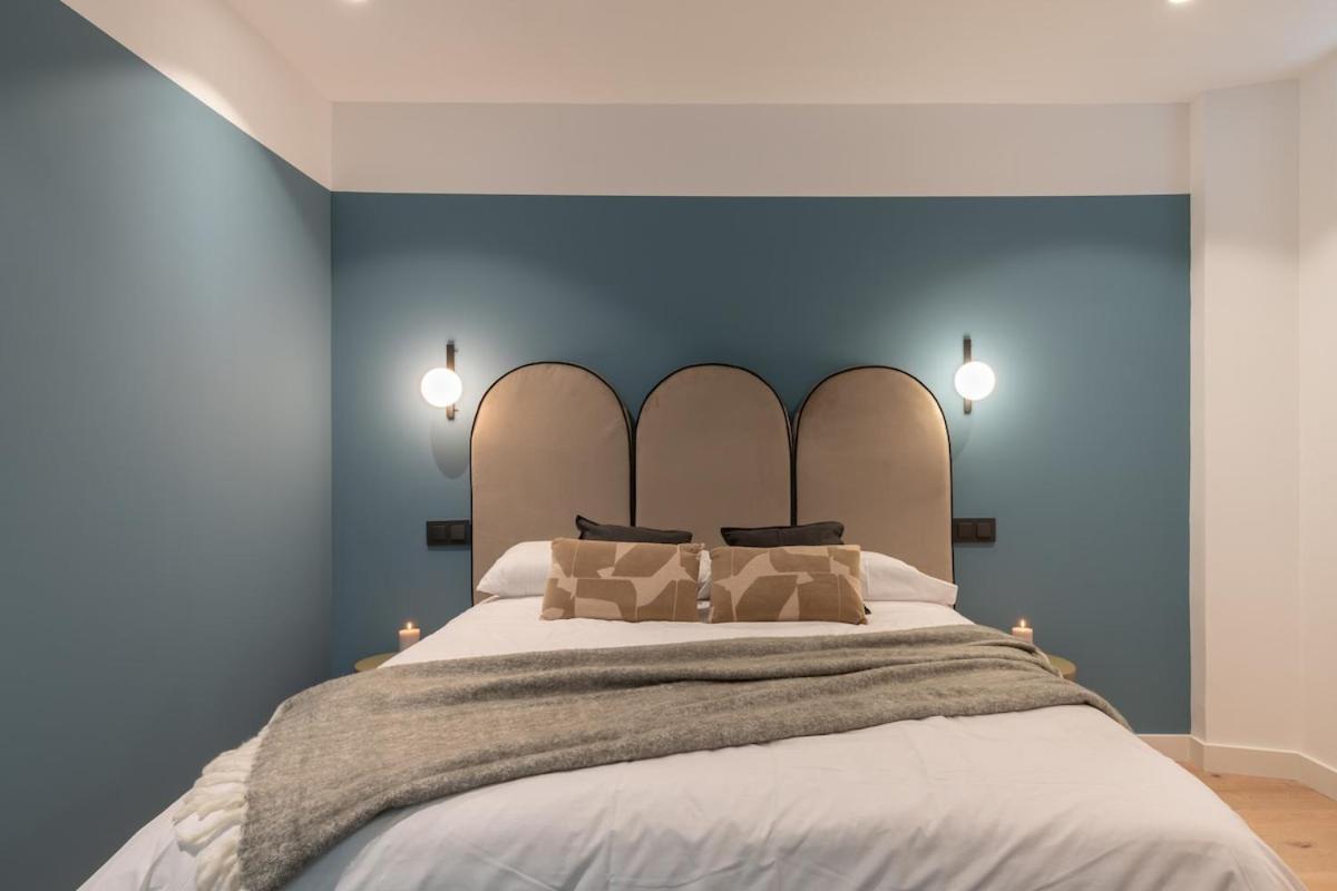 Penthouses In Plaza De La Merced Apartment