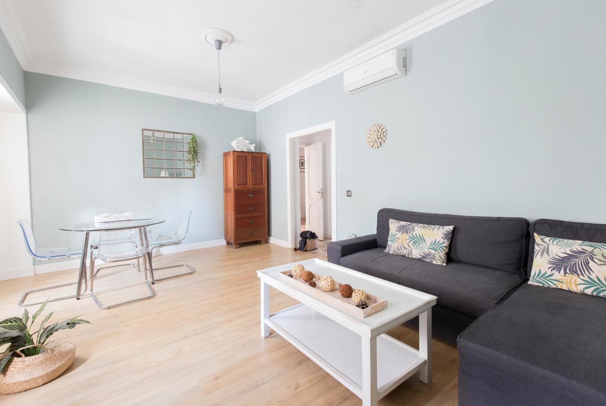 Apartment La